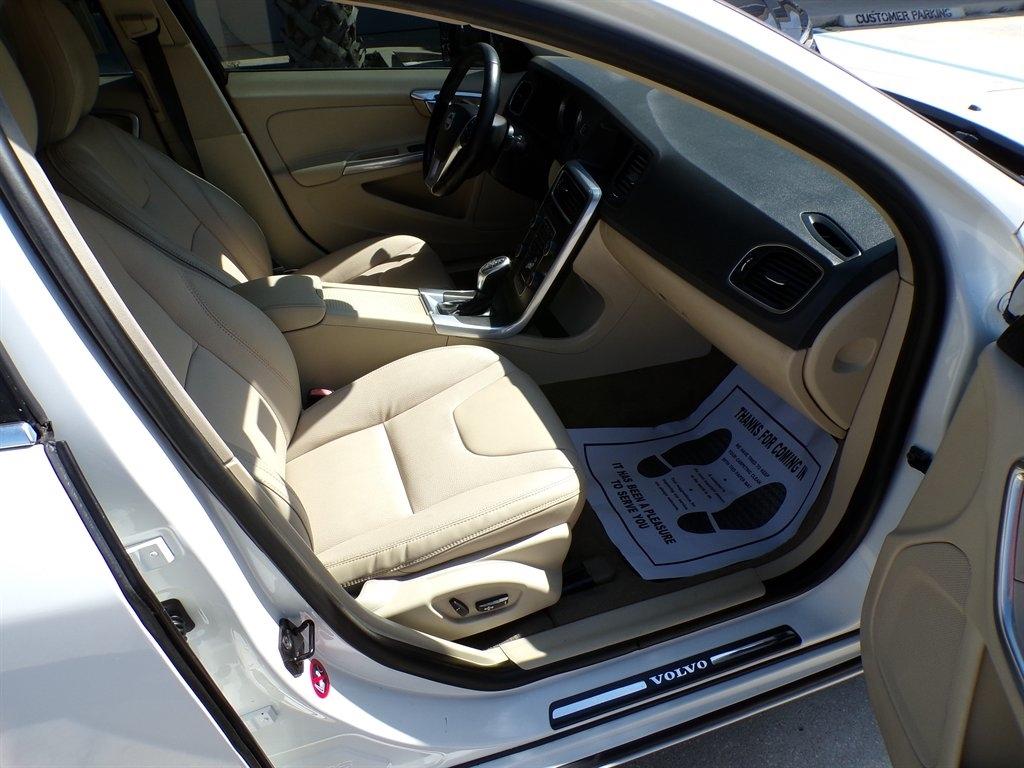 Volvo S60 4dr Sdn T5 AWD 2013