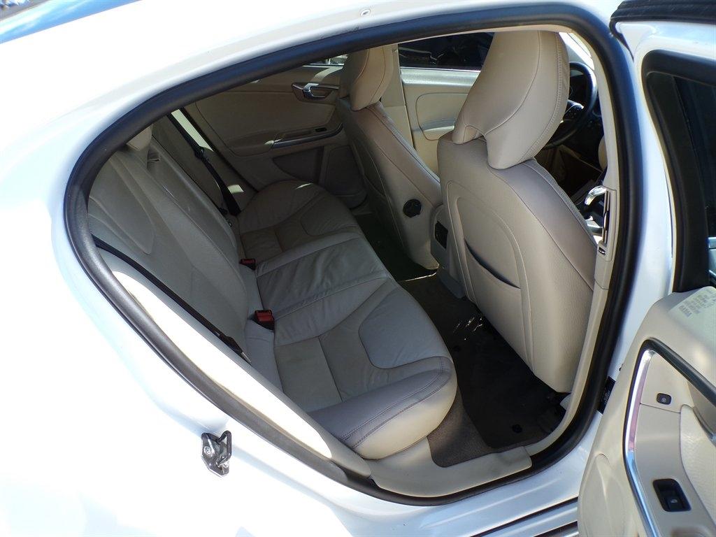 Volvo S60 4dr Sdn T5 AWD 2013