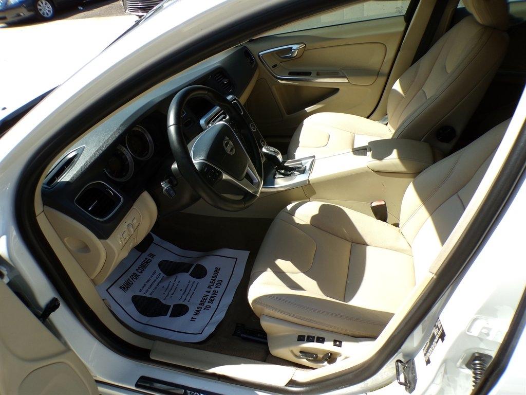 Volvo S60 4dr Sdn T5 AWD 2013