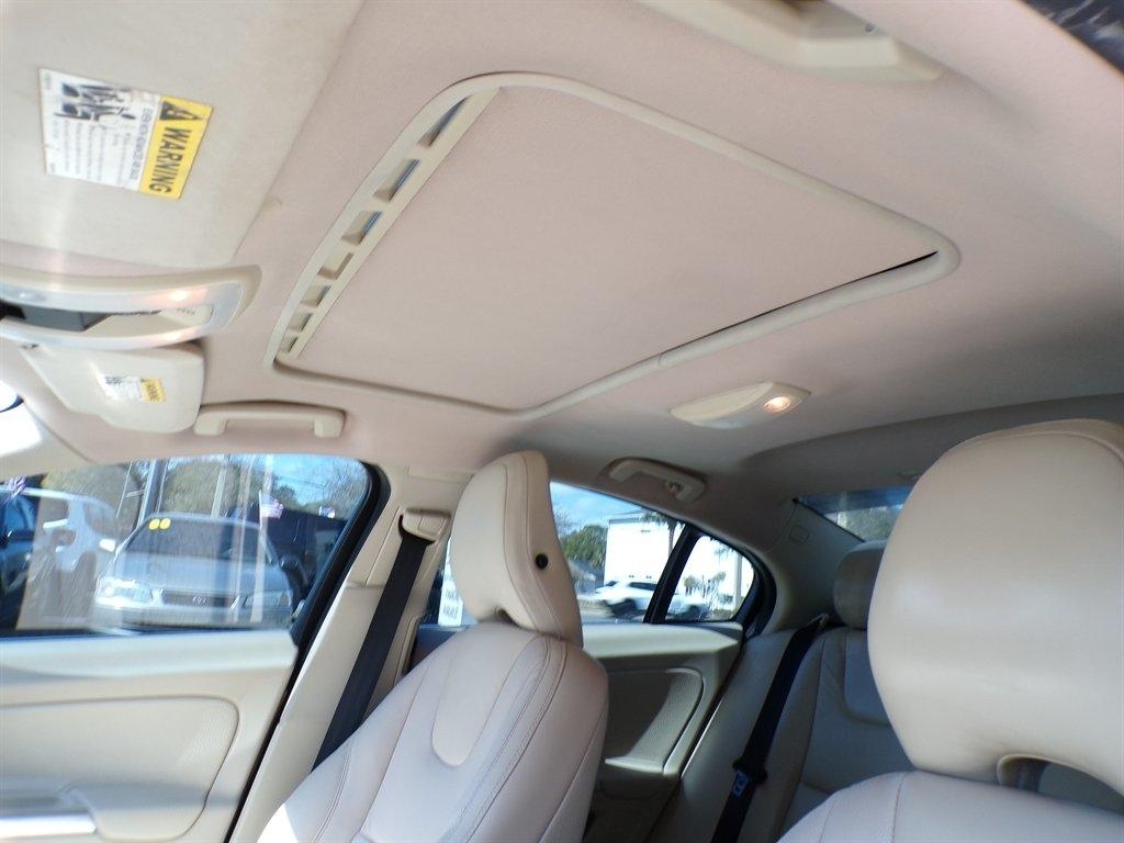 Volvo S60 4dr Sdn T5 AWD 2013