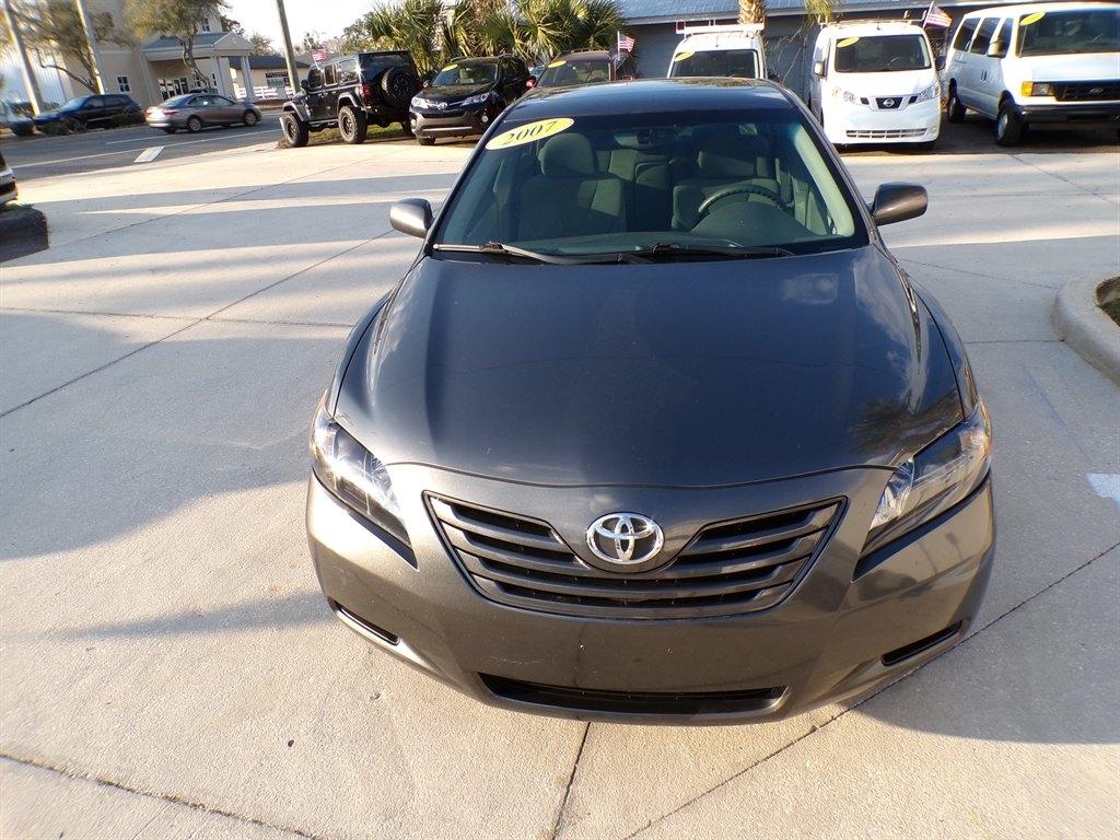 Toyota Camry 4dr Sdn I4 Auto LE (Natl) 2007