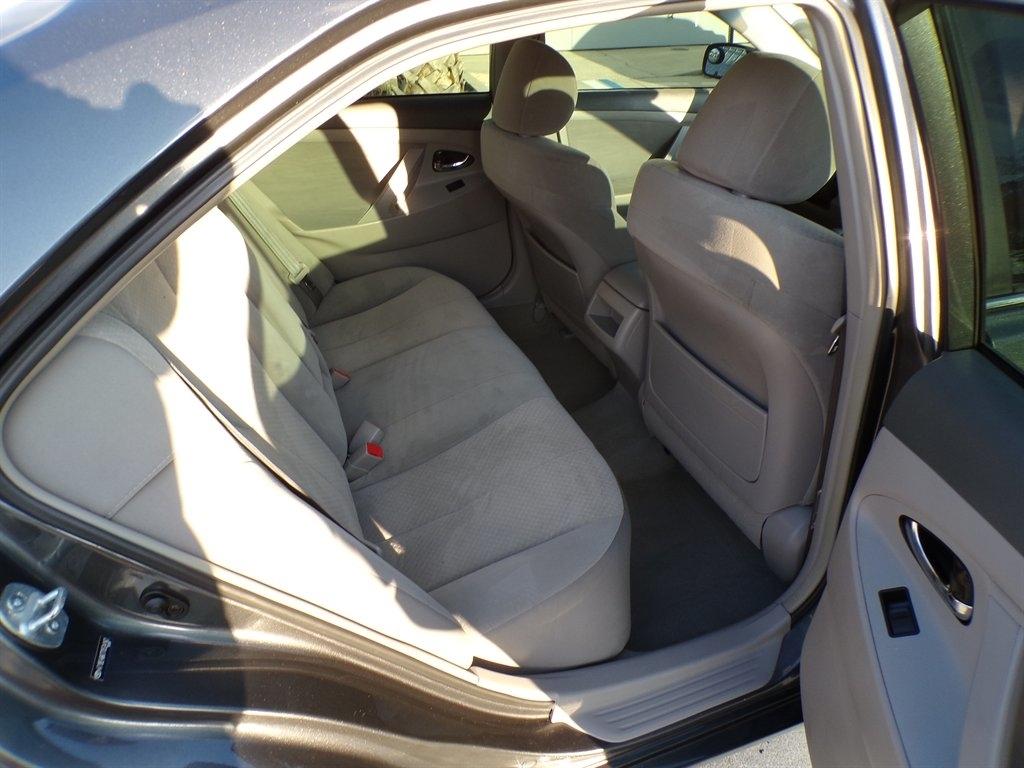 Toyota Camry 4dr Sdn I4 Auto LE (Natl) 2007