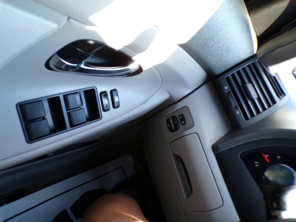 Toyota Camry 4dr Sdn I4 Auto LE (Natl) 2007