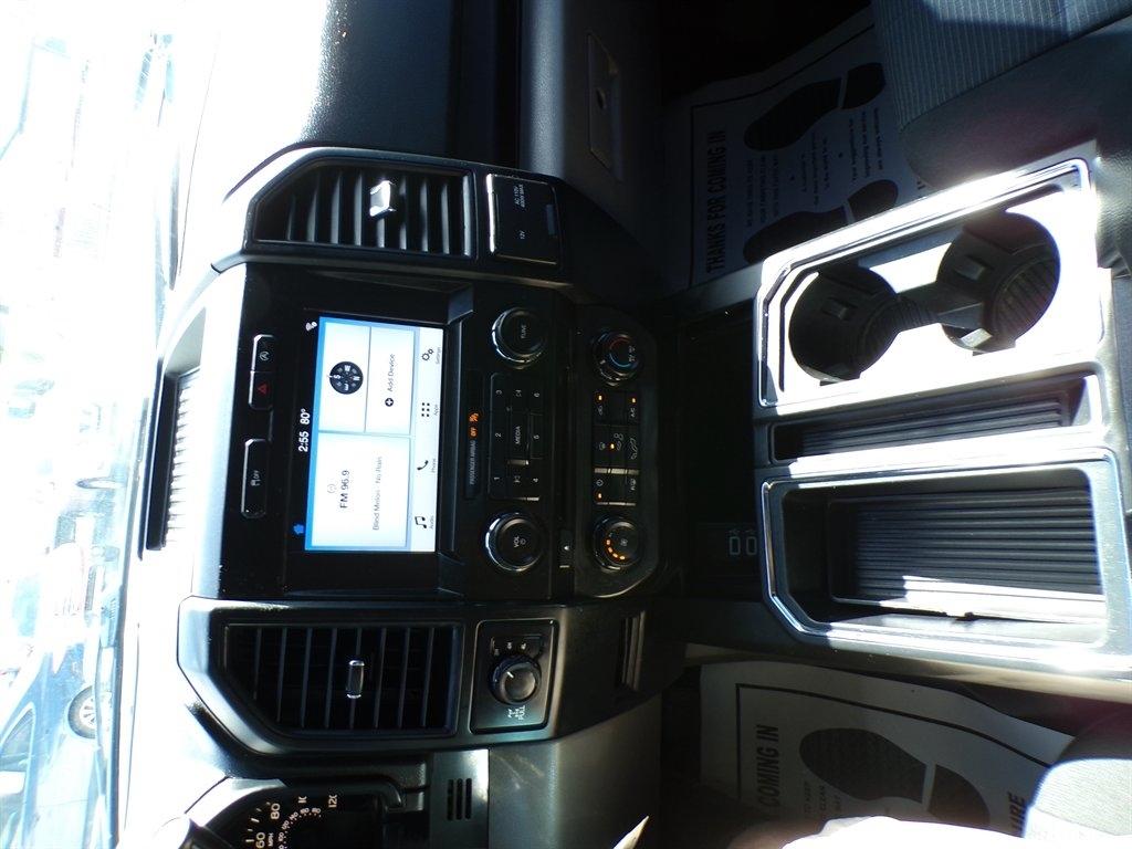 Ford F-150 4WD SuperCrew 145" STX 2018