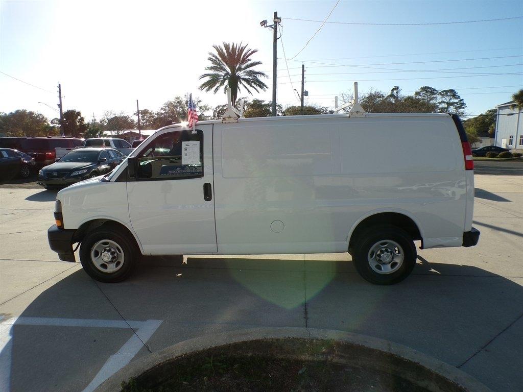 Chevrolet Express Cargo Van RWD 2500 135" 2018