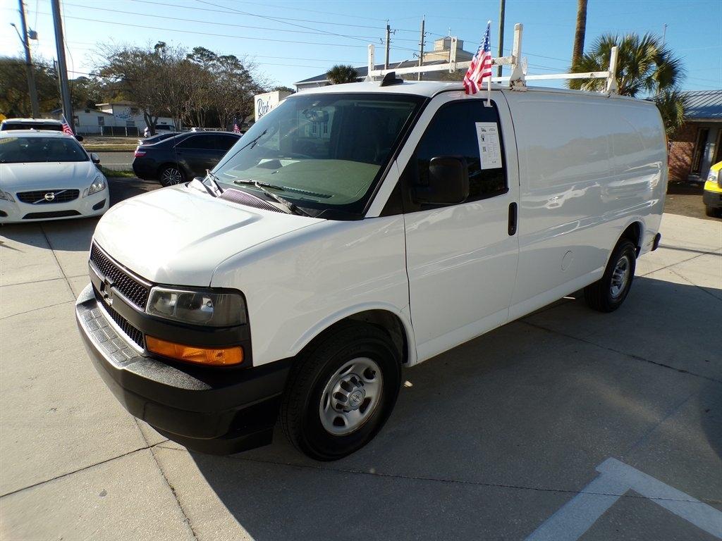Chevrolet Express Cargo Van RWD 2500 135" 2018