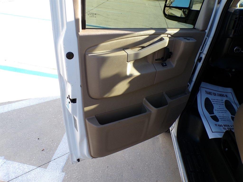 Chevrolet Express Cargo Van RWD 2500 135" 2018