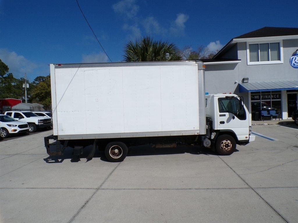 Isuzu W4S042 NPR HD DSL REG 109" WB 14500 GVWR AT OBT AIR PWL 2006