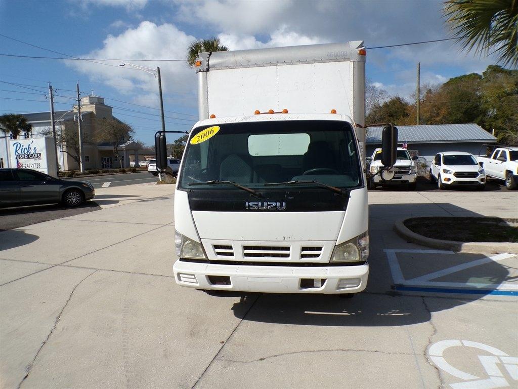 Isuzu W4S042 NPR HD DSL REG 109" WB 14500 GVWR AT OBT AIR PWL 2006