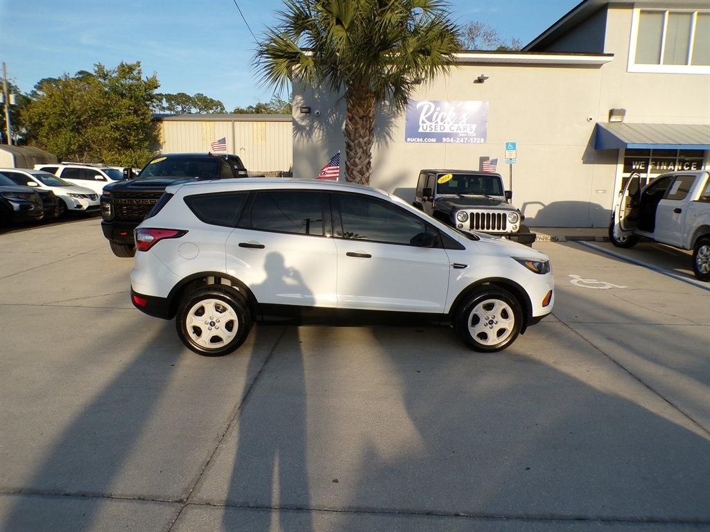Ford Escape S FWD 2018