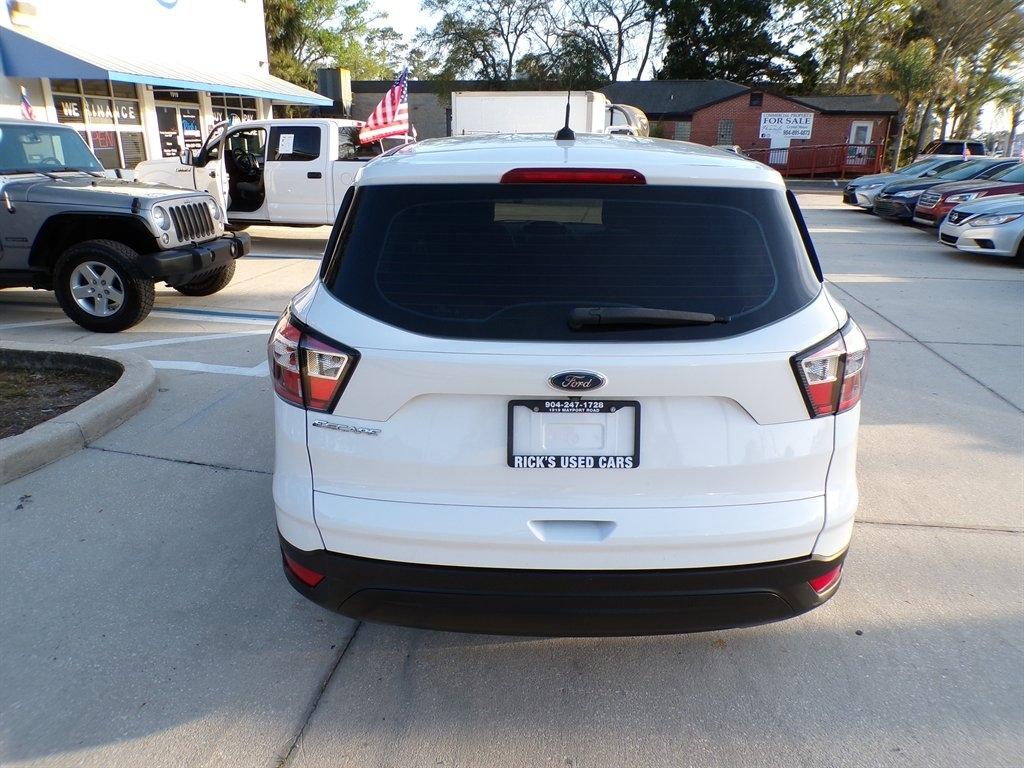 Ford Escape S FWD 2018