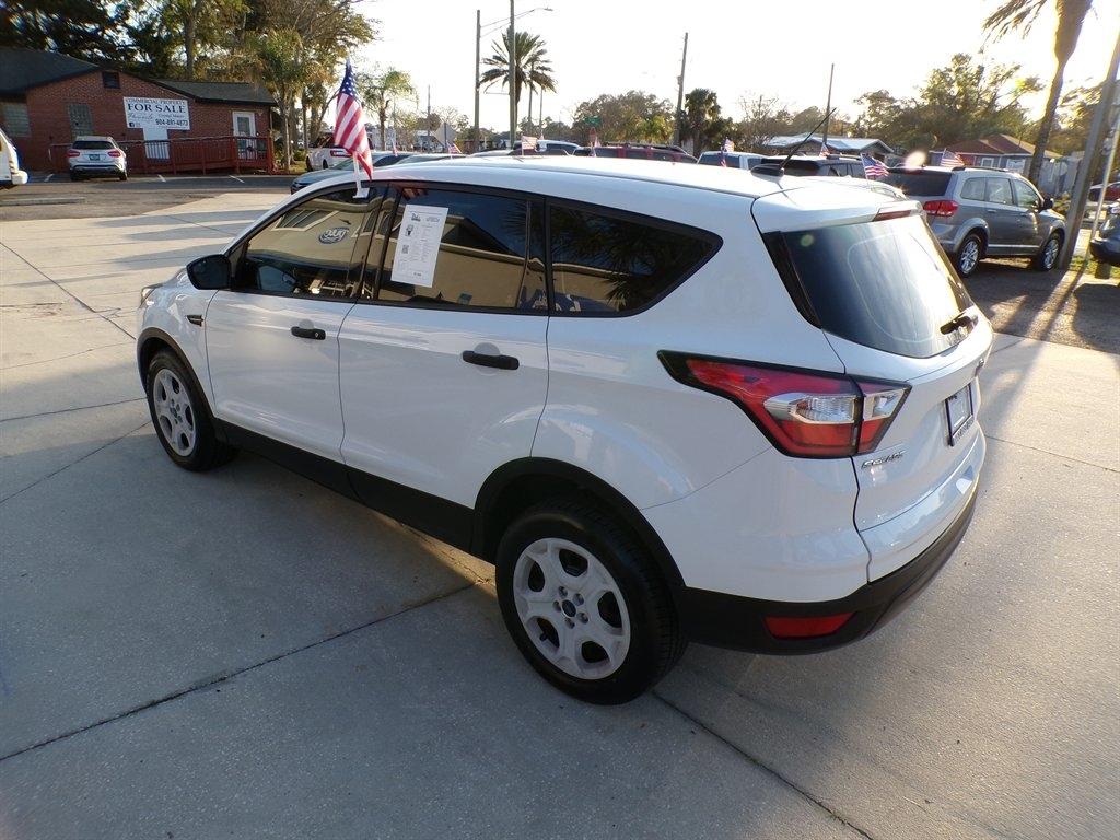 Ford Escape S FWD 2018