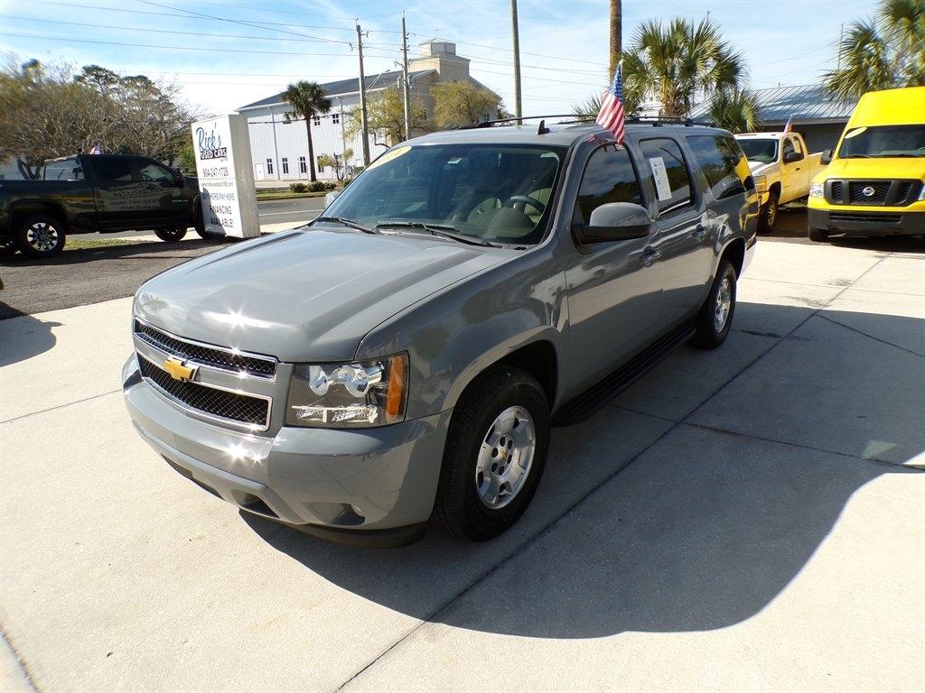 Chevrolet Suburban 2WD 4dr LT 2014