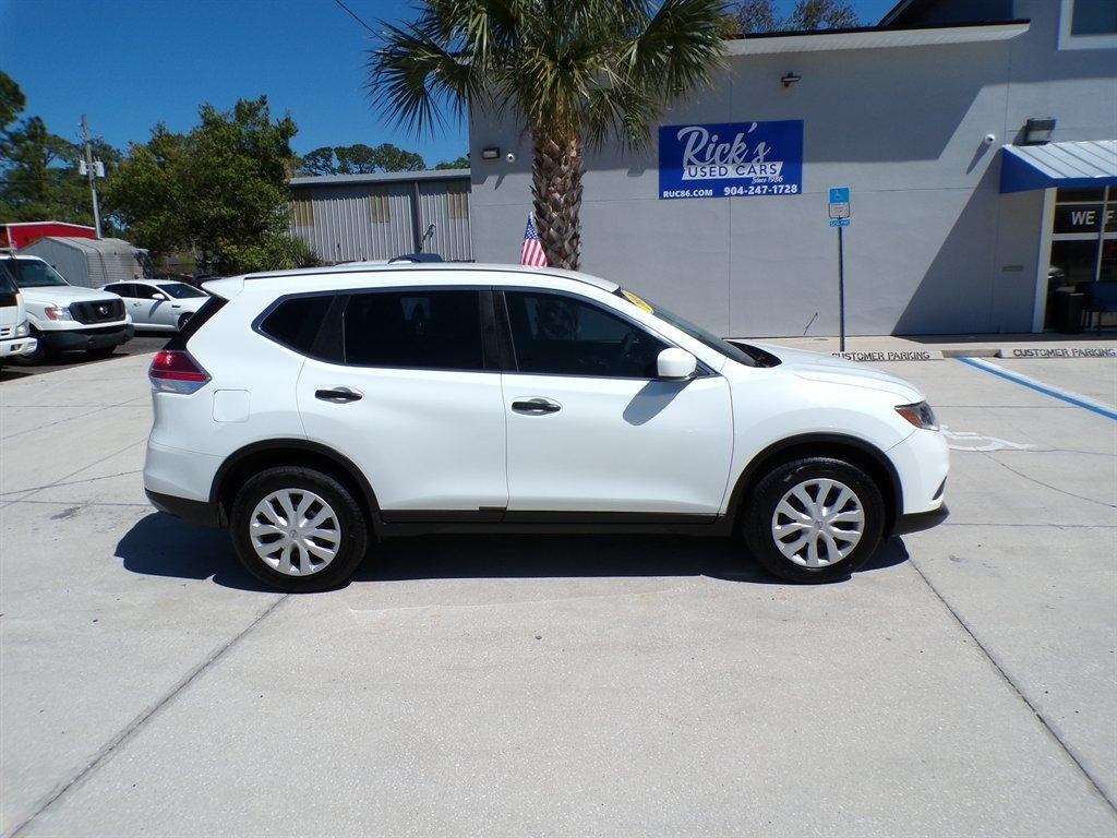 2016 Nissan Rogue SV