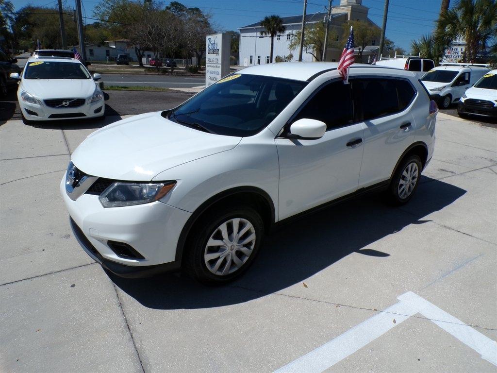 Nissan Rogue FWD 4dr SV 2016