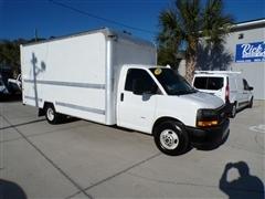 2018 GMC Savana Commercial Cutaway 