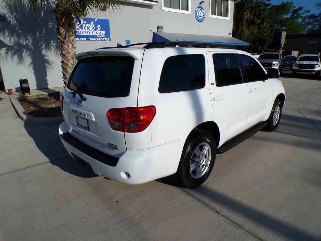 Toyota Sequoia SR5 RWD (Natl) 2017