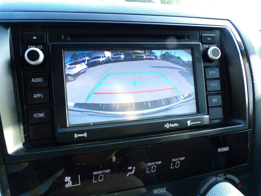 Toyota Sequoia SR5 RWD (Natl) 2017