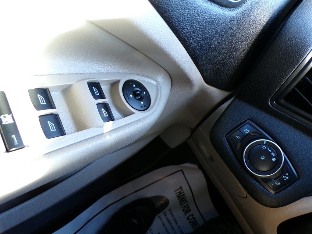 Ford Escape SE FWD 2018