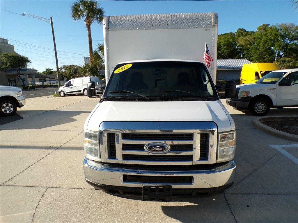 Ford Econoline Commercial Cutaway E-350 Super Duty 138" 5-Spd SRW 2012
