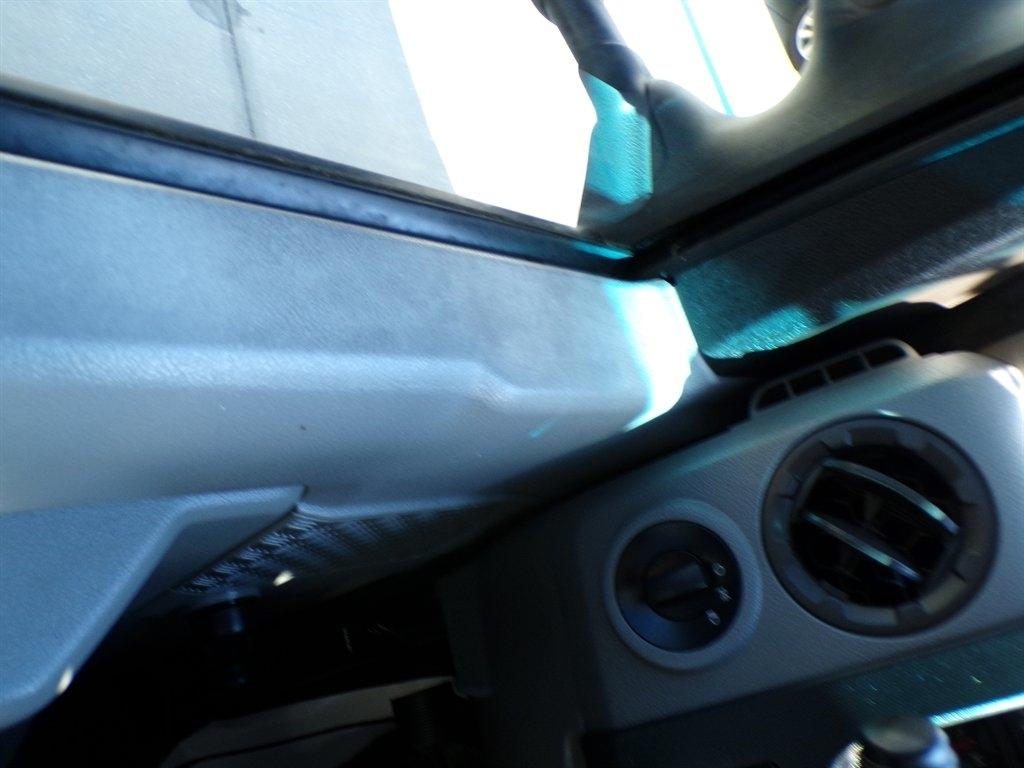 Ford Econoline Commercial Cutaway E-350 Super Duty 138" 5-Spd SRW 2012