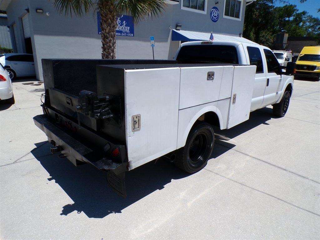 Ford Super Duty F-350 DRW 4WD Crew Cab 176" WB 60" CA XL 2014