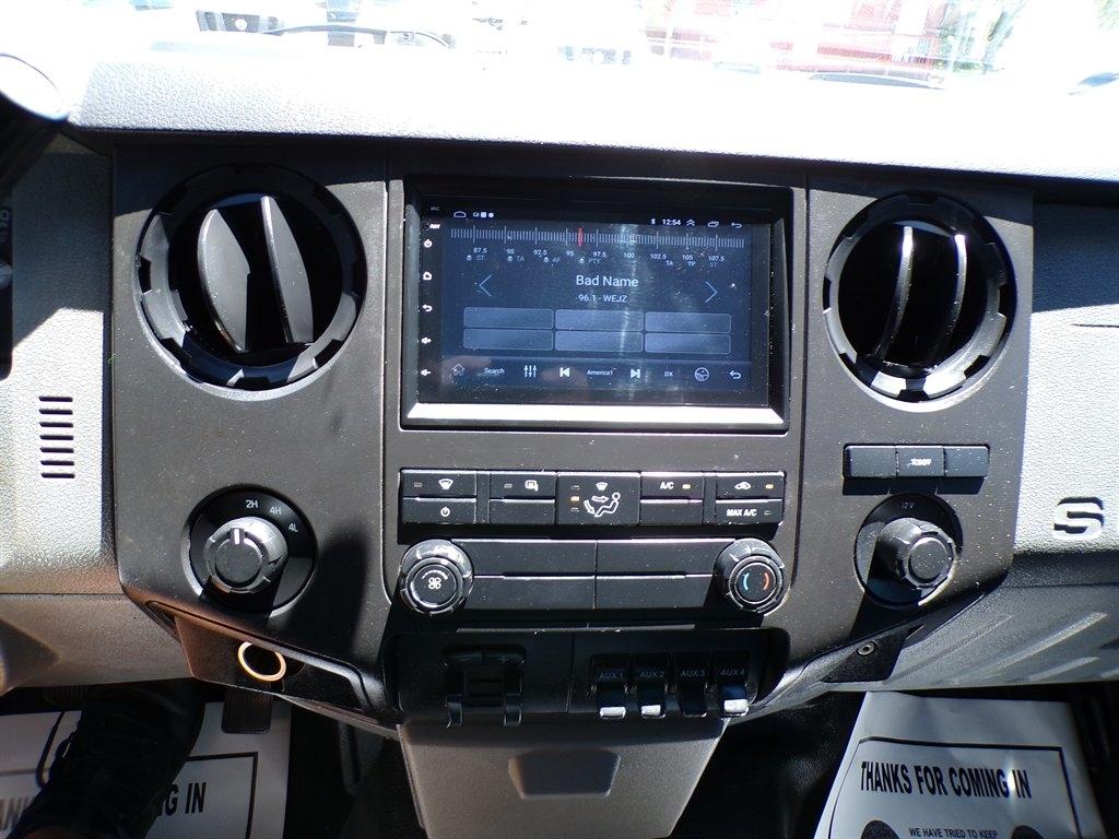 Ford Super Duty F-350 DRW 4WD Crew Cab 176" WB 60" CA XL 2014