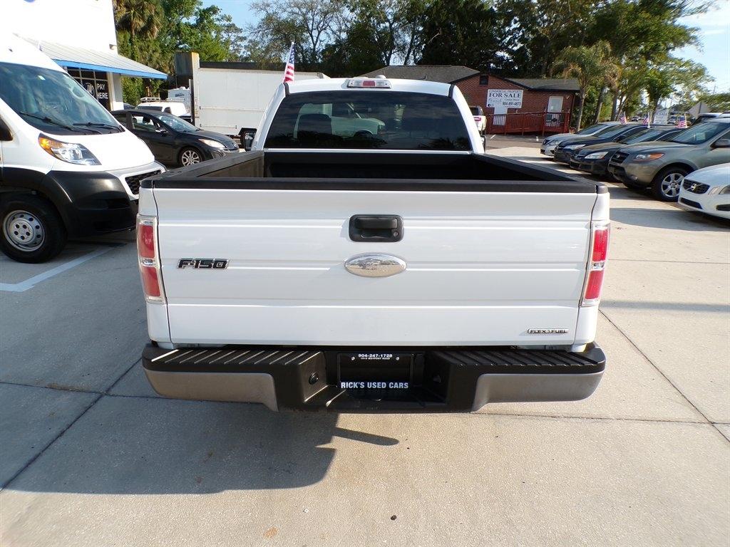 Ford F-150 2WD Reg Cab 126" XLT 2011