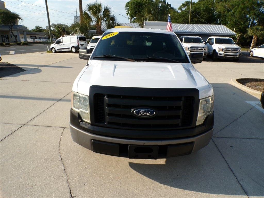 Ford F-150 2WD Reg Cab 126" XLT 2011
