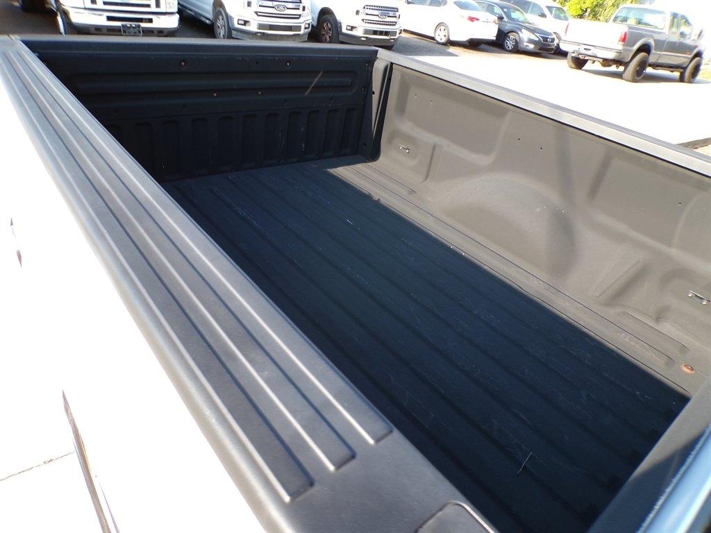 Ford F-150 2WD Reg Cab 126" XLT 2011