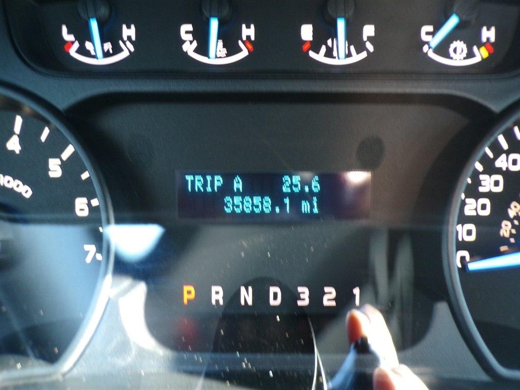 Ford F-150 2WD Reg Cab 126" XLT 2011