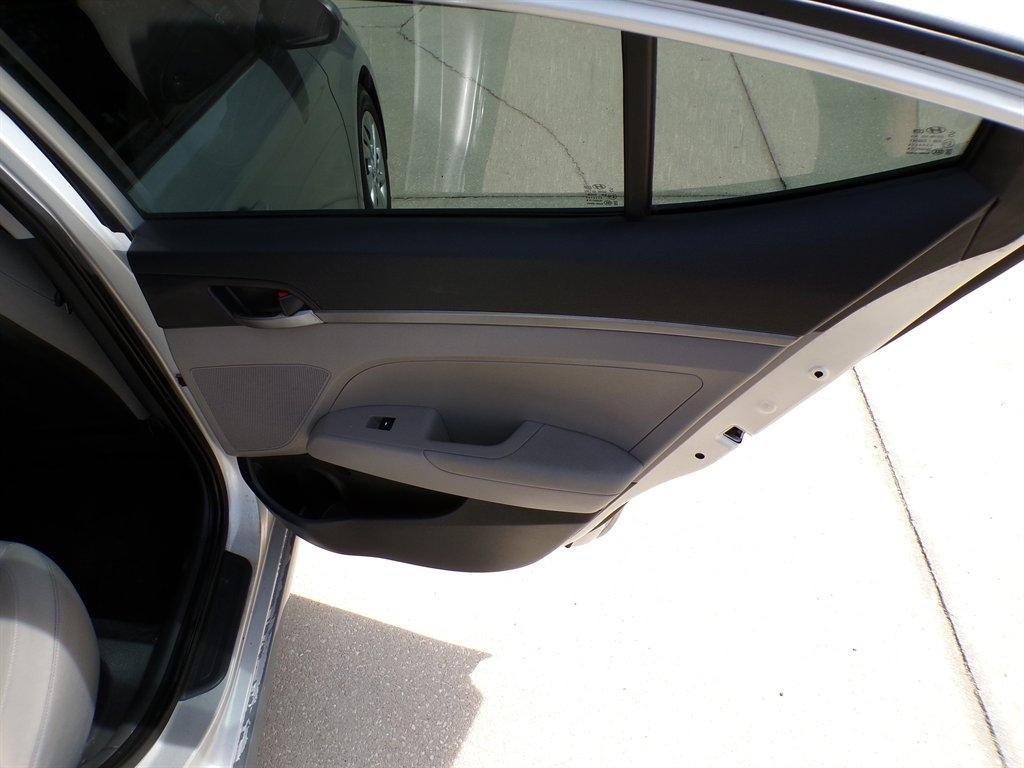 Hyundai Elantra SE 2.0L Auto (Ulsan) *Ltd Avail* 2017