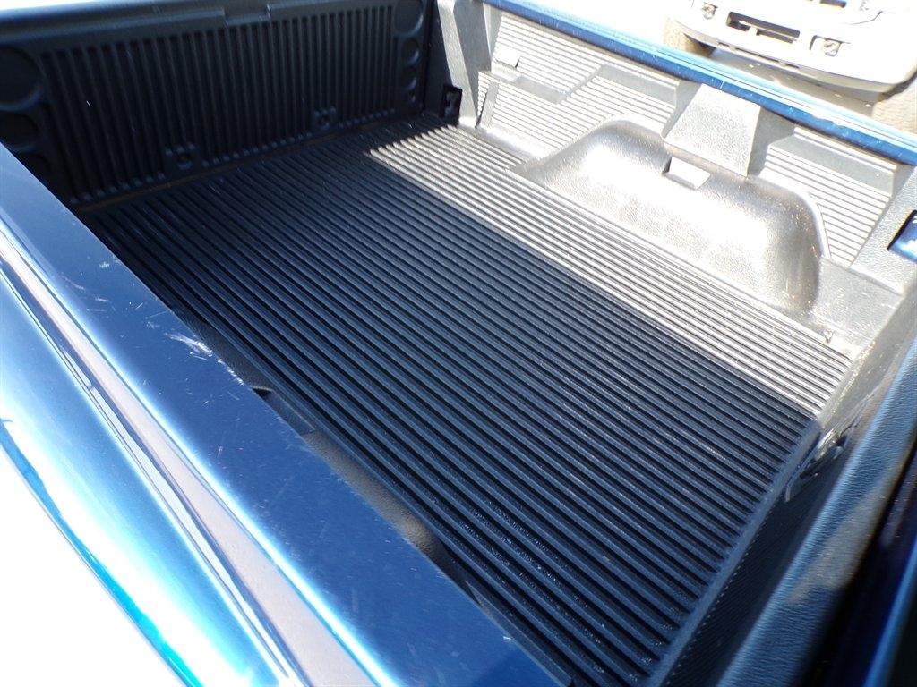 Dodge Dakota 4dr Quad Cab 131" WB SLT 2005