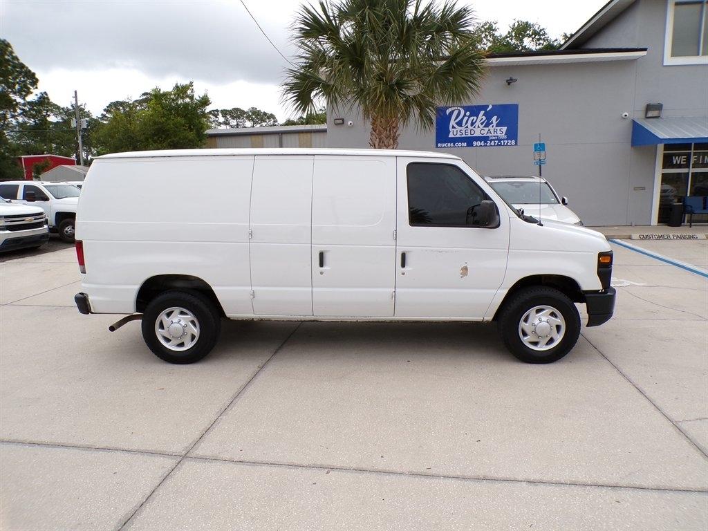 Ford Econoline Cargo Van E-250 Recreational 2011