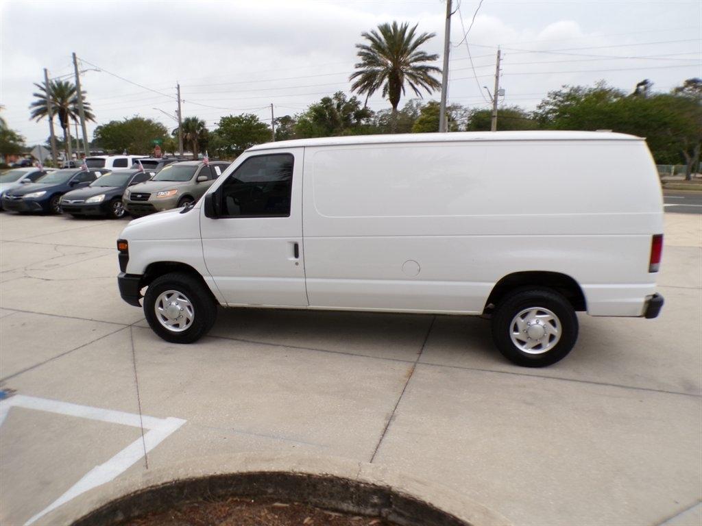 Ford Econoline Cargo Van E-250 Recreational 2011