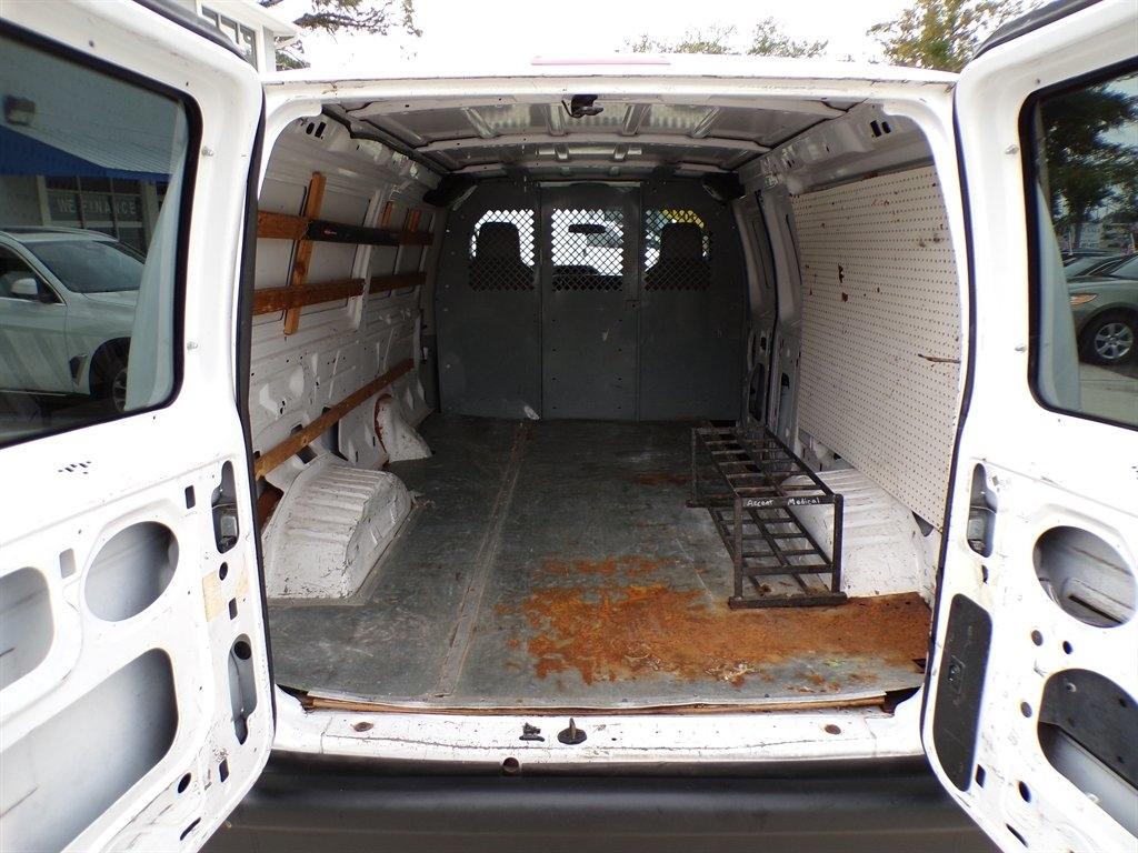 Ford Econoline Cargo Van E-250 Recreational 2011