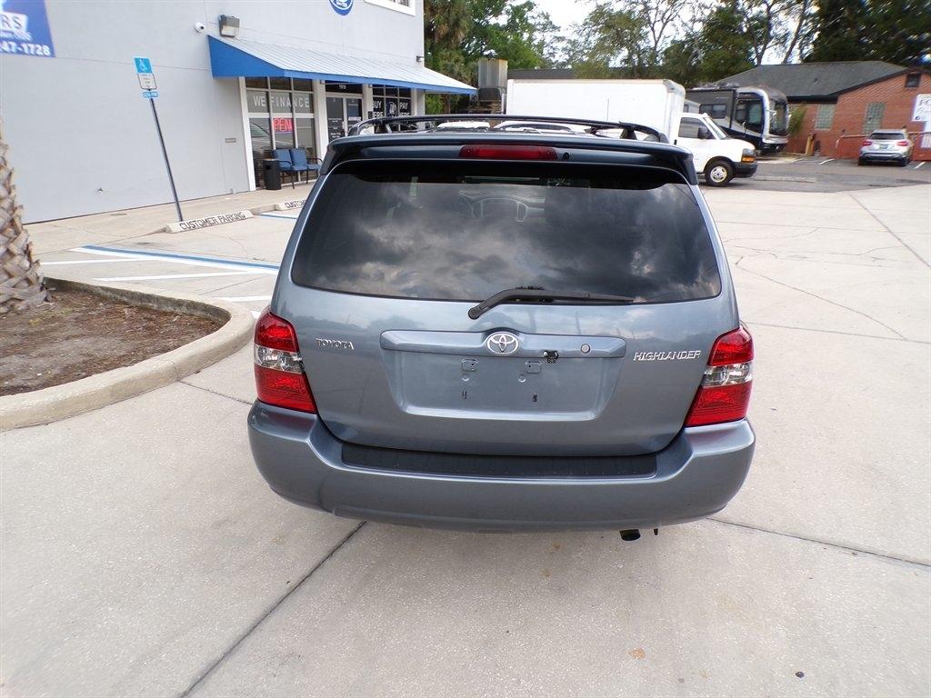 Toyota Highlander 2WD 4dr 4-Cyl (Natl) 2007