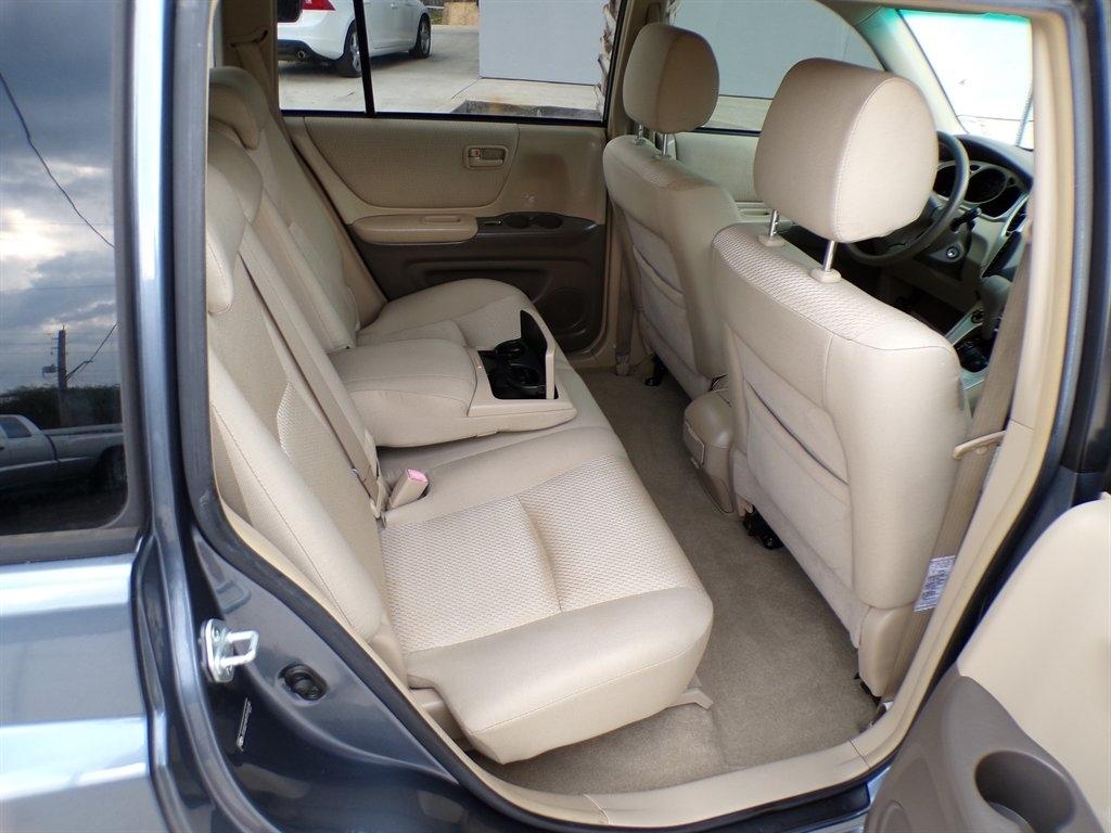 Toyota Highlander 2WD 4dr 4-Cyl (Natl) 2007