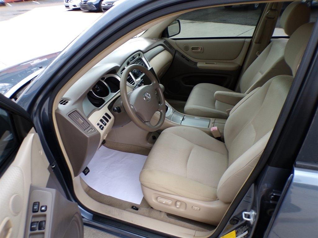 Toyota Highlander 2WD 4dr 4-Cyl (Natl) 2007