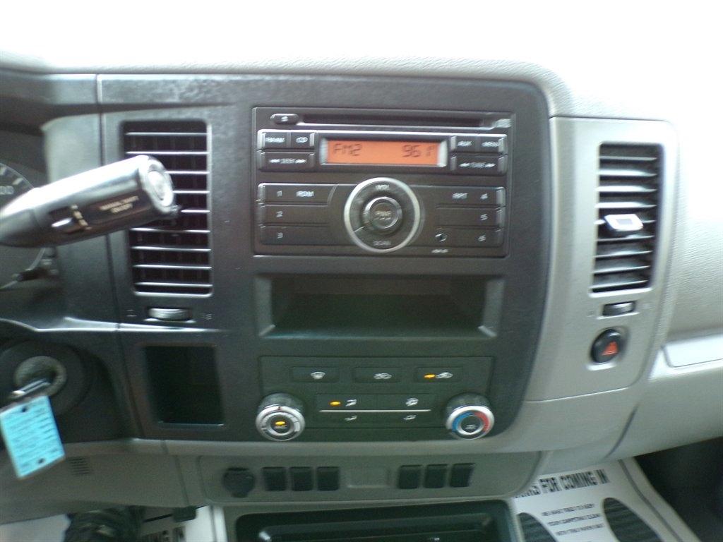Nissan NV Standard Roof 1500 V6 S 2016