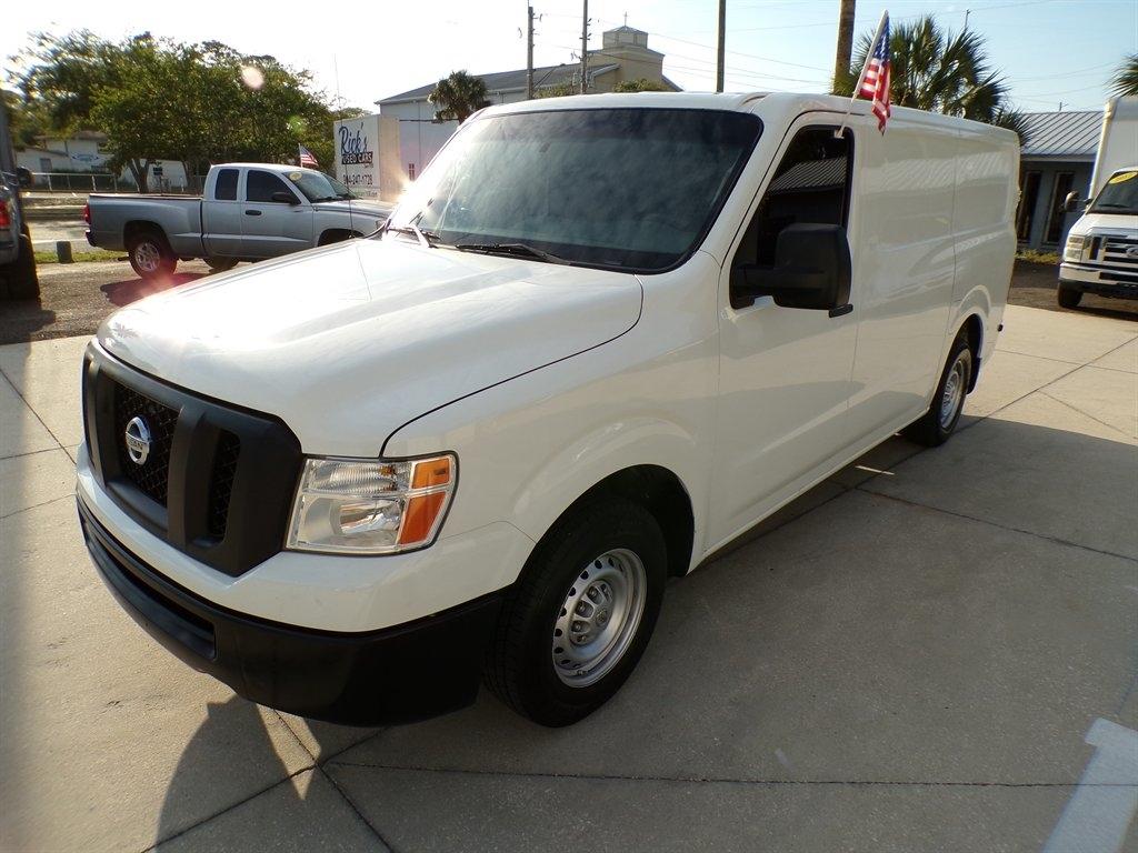 Nissan NV Standard Roof 1500 V6 S 2016