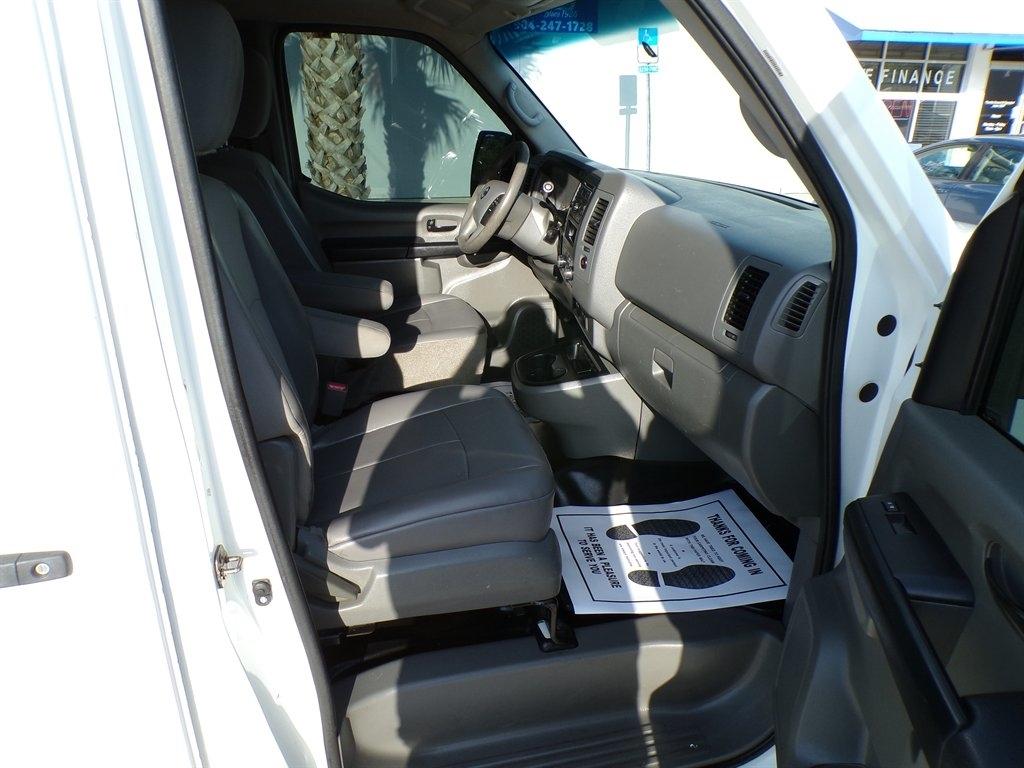 Nissan NV Standard Roof 1500 V6 S 2016