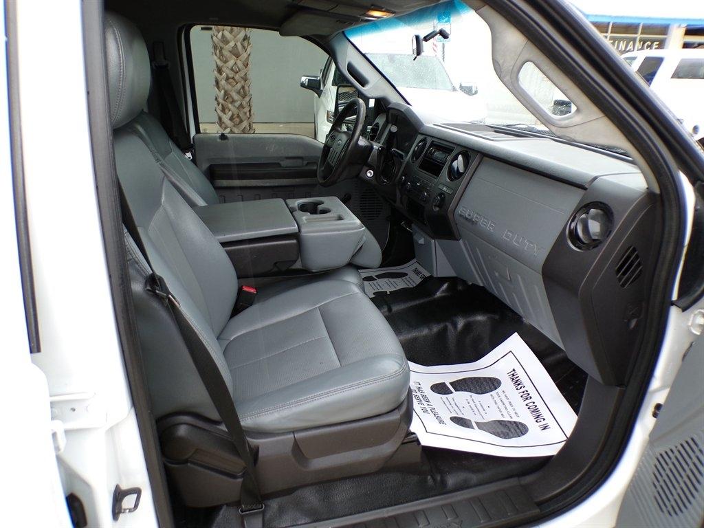 Ford Super Duty F-250 SRW 4WD Crew Cab 156" XL 2014