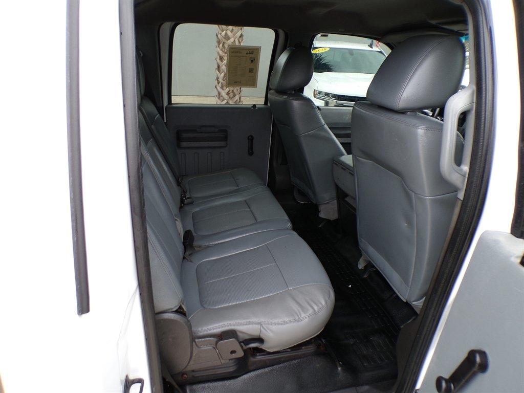 Ford Super Duty F-250 SRW 4WD Crew Cab 156" XL 2014
