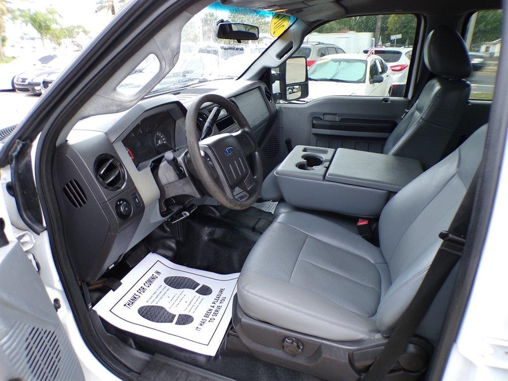 Ford Super Duty F-250 SRW 4WD Crew Cab 156" XL 2014