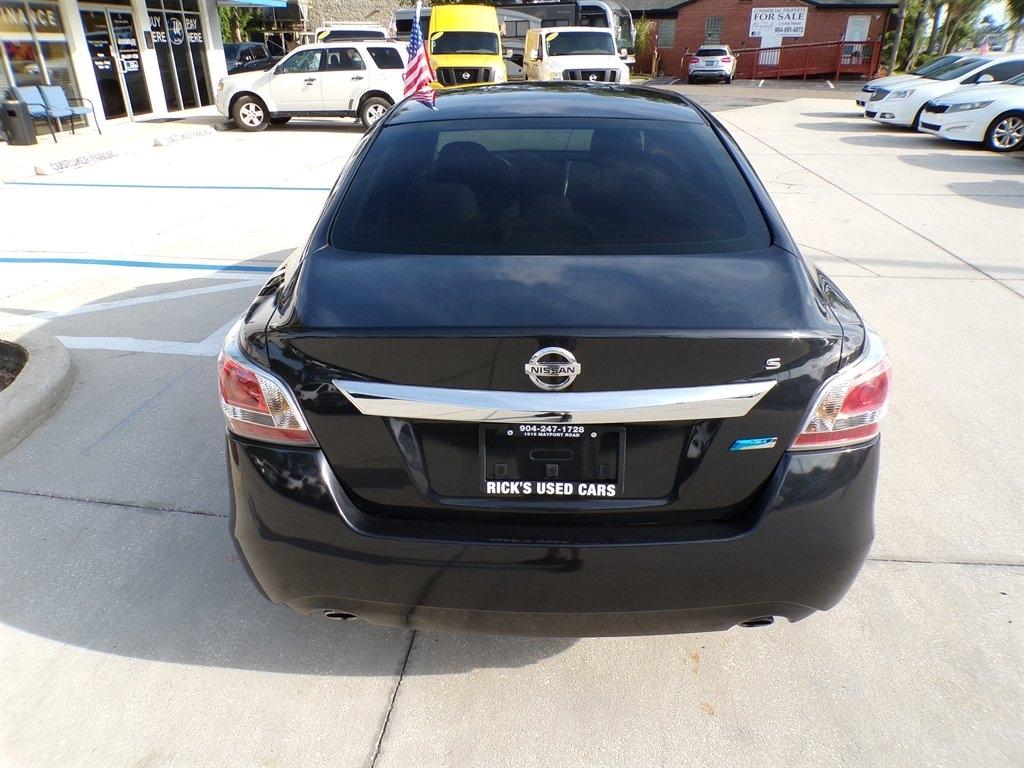 Nissan Altima 4dr Sdn I4 2.5 S 2014