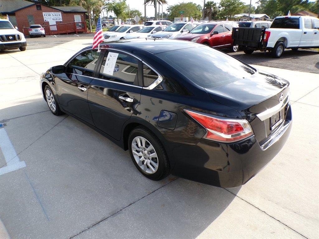 Nissan Altima 4dr Sdn I4 2.5 S 2014