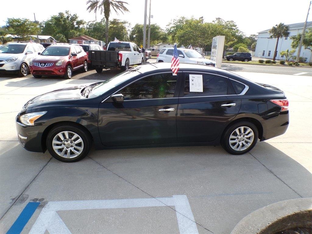 Nissan Altima 4dr Sdn I4 2.5 S 2014