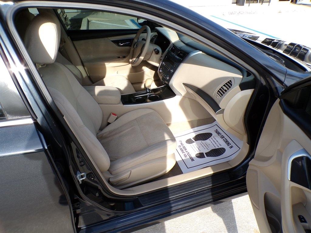 Nissan Altima 4dr Sdn I4 2.5 S 2014