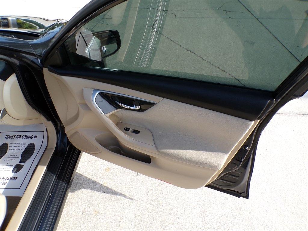 Nissan Altima 4dr Sdn I4 2.5 S 2014